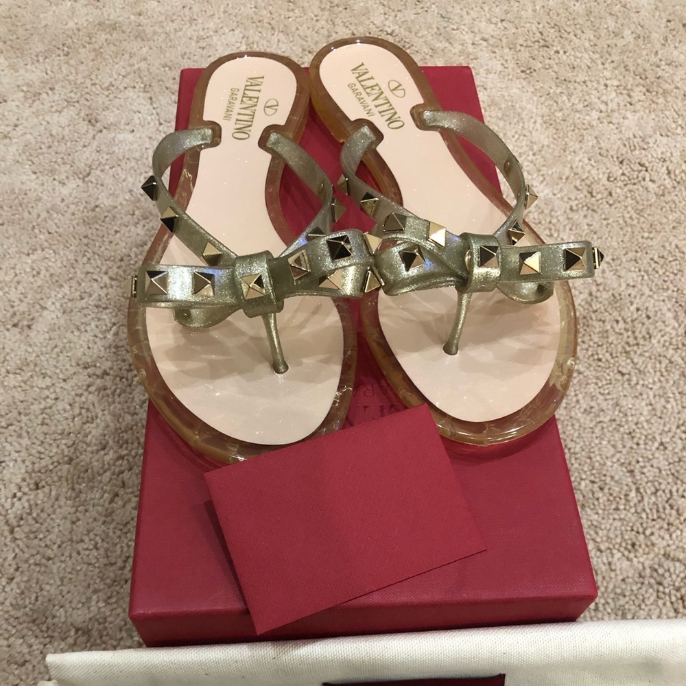 ❌SOLD❌ Valentino garavani Rockstud bow sandals